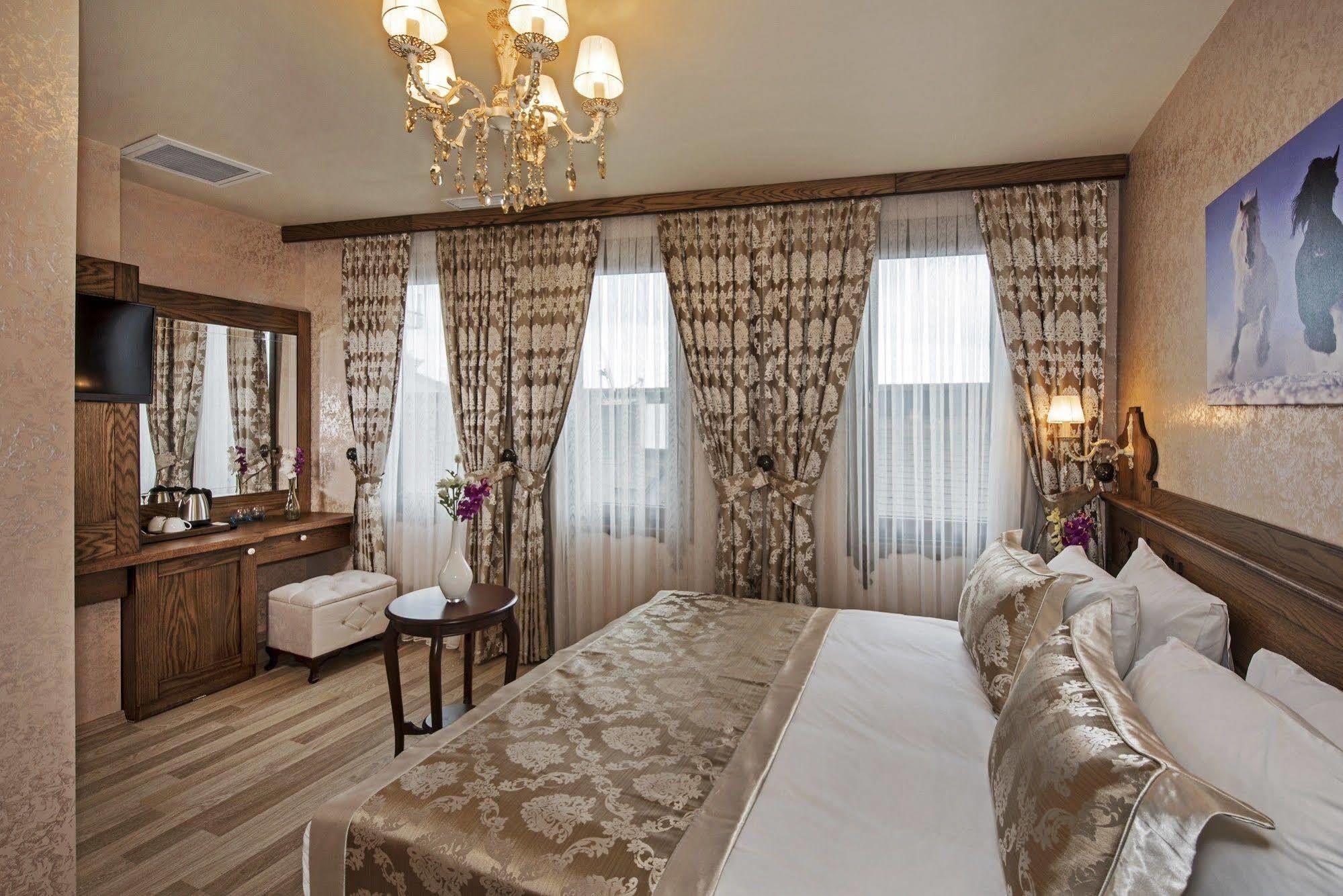 Perapolis Hotel Istanbul Bagian luar foto