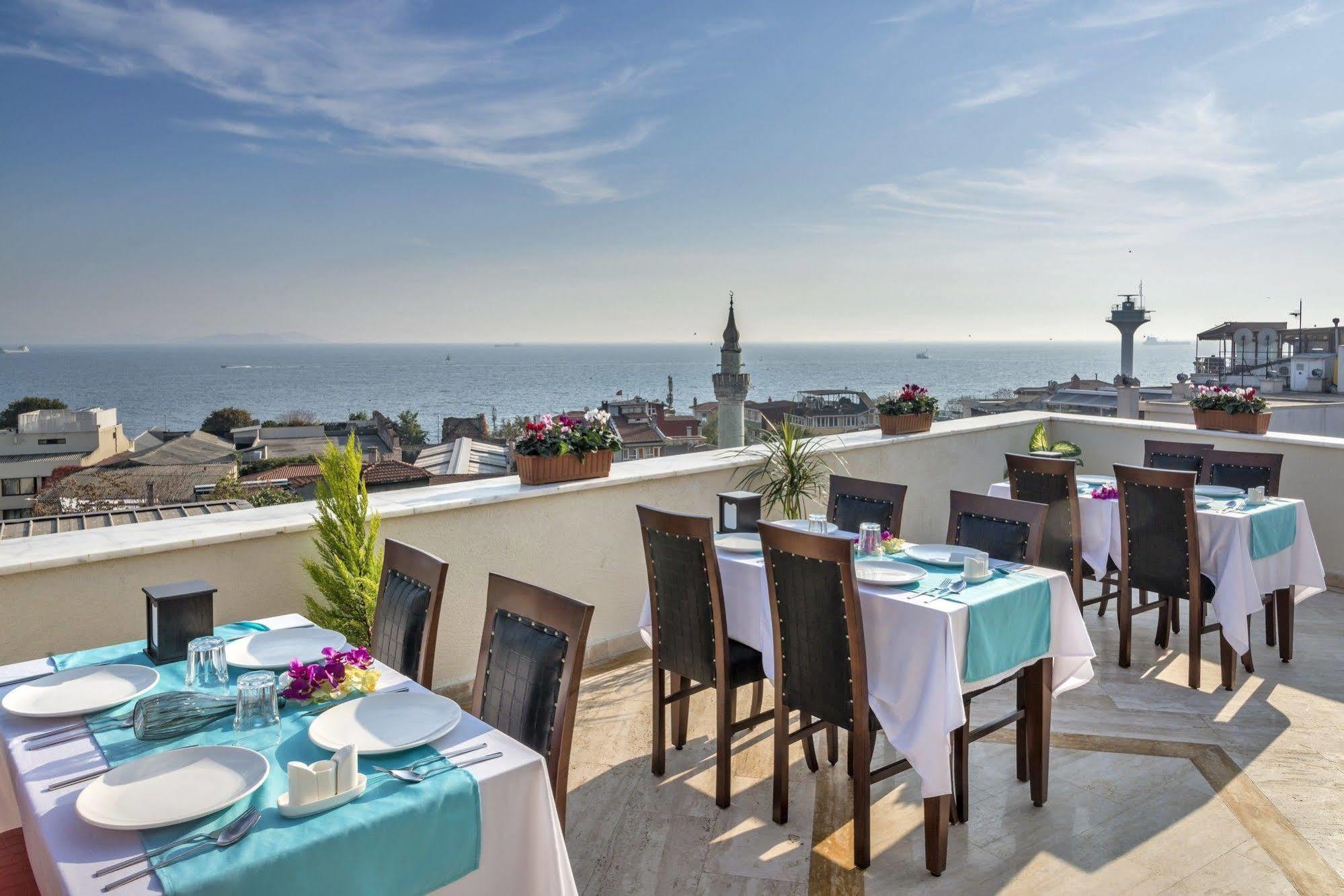 Perapolis Hotel Istanbul Bagian luar foto