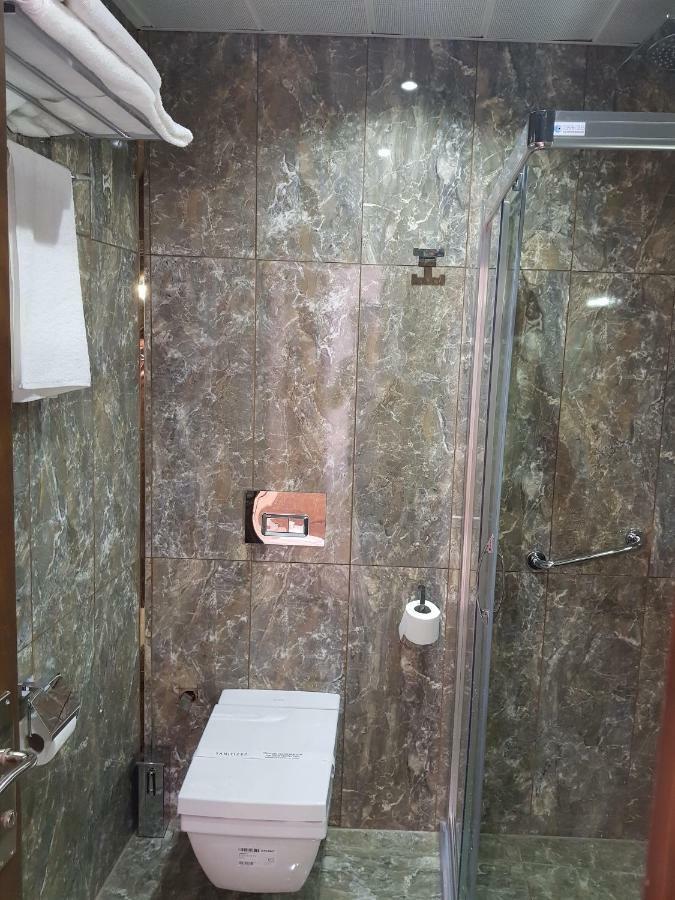 Perapolis Hotel Istanbul Bagian luar foto