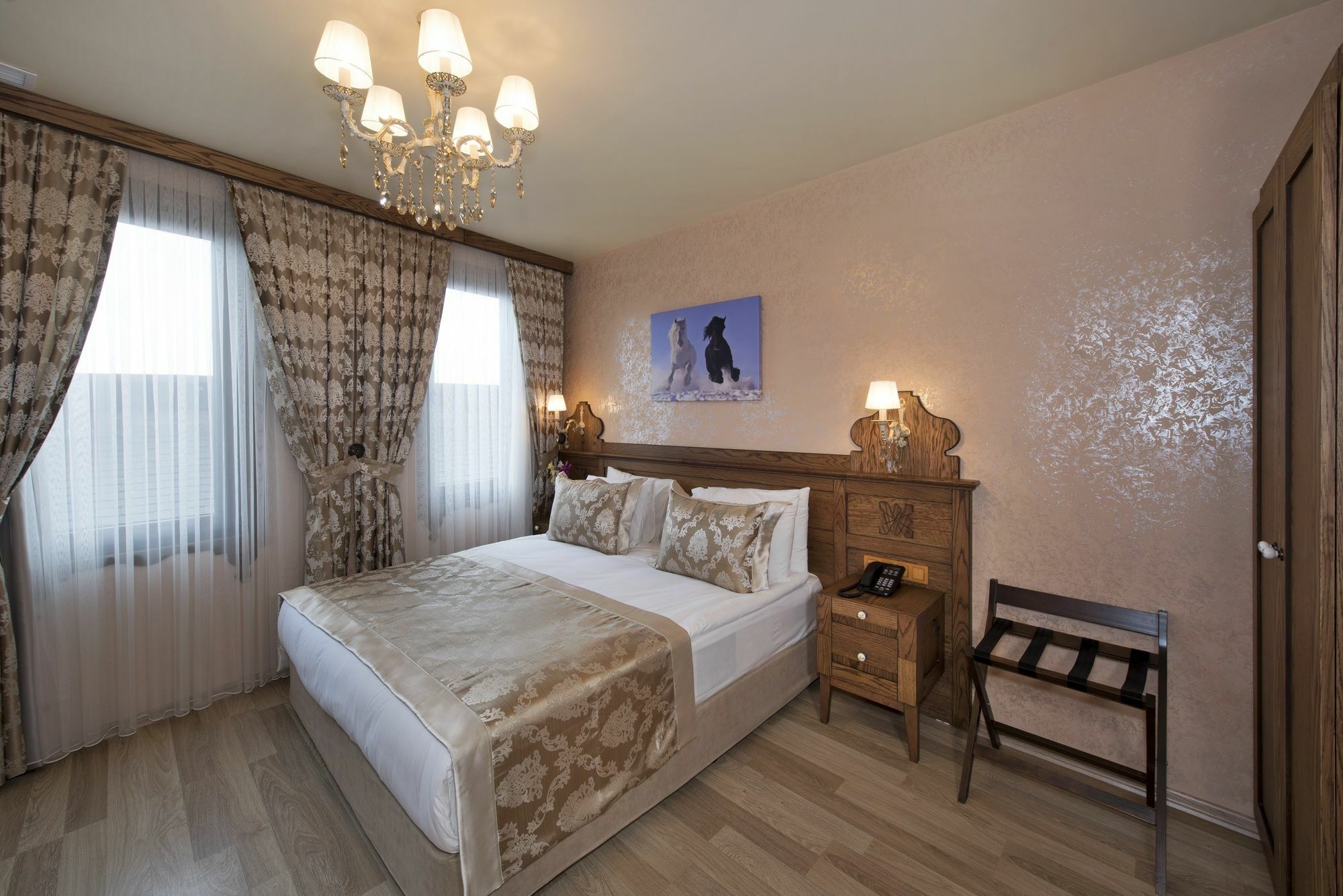 Perapolis Hotel Istanbul Bagian luar foto